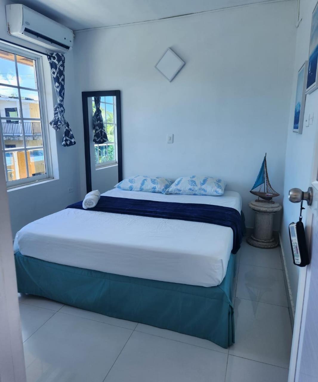 Sea Life Apartamentos En Via Principal Centro Y San Luis San Andrés Exterior foto
